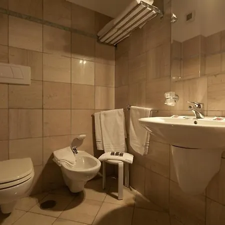 Hotel Evoluzione Food And More